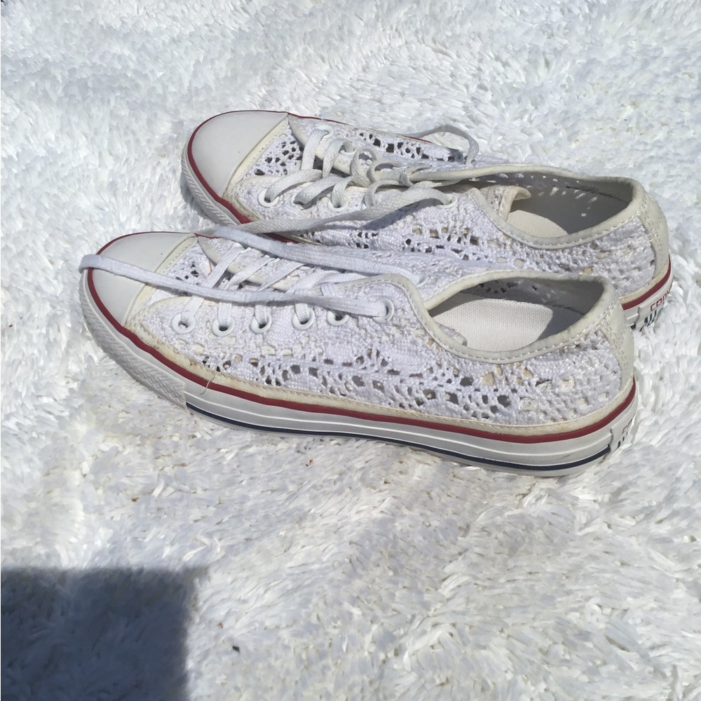 White Lace Converse Sneakers Women’s Size 8 - Picture 3 of 9